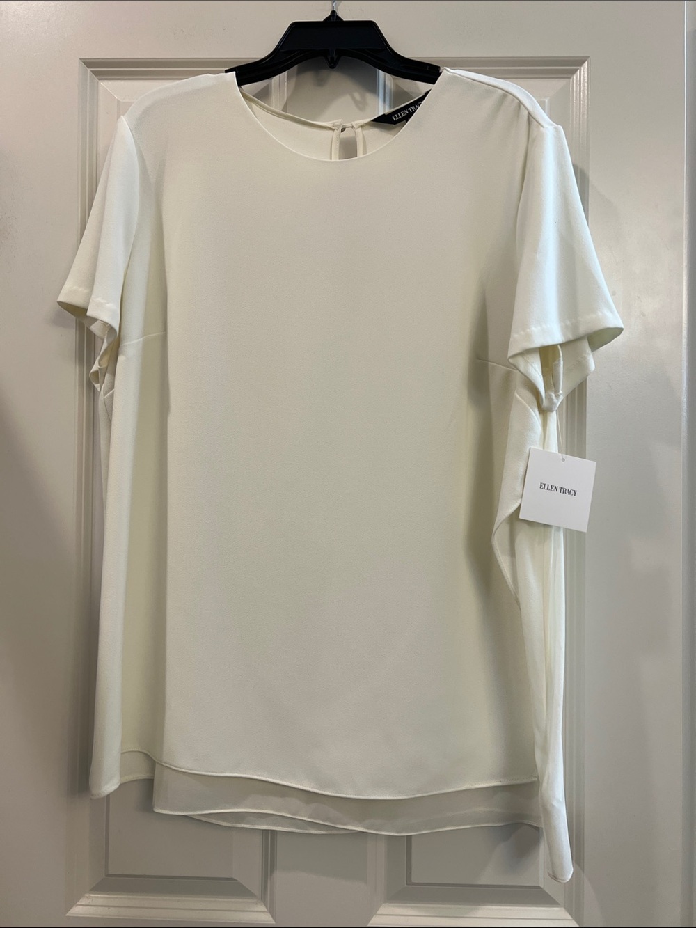 Ellen Tracy Ivory Short Flutter Sleeve Blouse
